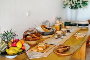Ferdiglaget frokost hver dag (mot et tillegg)