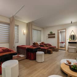 Couples treatment rooms, body treatments, aromatherapy