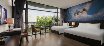 Westlake Pearl Suites - By Pegasy Group