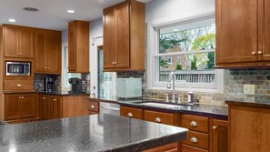 Fridge, microwave, oven, stovetop - Twilight Ridge | Ranch Home Near Downtown South Haven, Lake, Kids' Corner (South Haven)