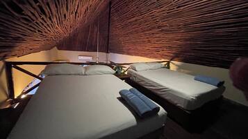 Tree House, 1 Bedroom, Kitchen, Garden View | 1 bedroom, free WiFi