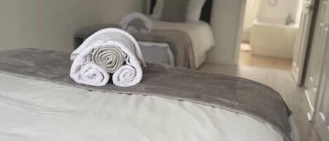 2 soverom, strykejern/-brett, wi-fi og sengetøy