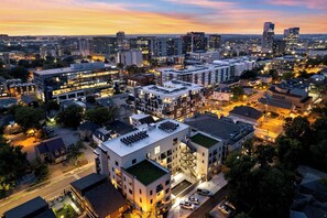 Exterior - Music Row, Pool, Rooftop Deck, Balcony, Gym (Nashville)