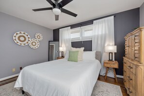 3 soverom, skrivebord, strykejern/-brett og wi-fi