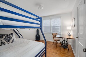 3 chambres, fer et planche Ă repasser, Wi-Fi, literie fournie