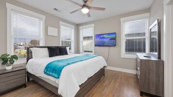 2 bedrooms, iron/ironing board, WiFi, bed sheets