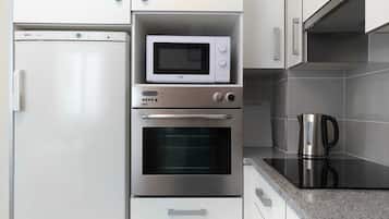Microwave, stovetop, dishwasher