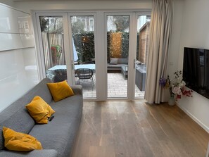Living area - Garden apartment near Vondelpark (Amsterdam)