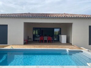 Pool - 3-bedroom house + pool in southern Ardèche in the heart of vineyards, near rivers (Les Assions)