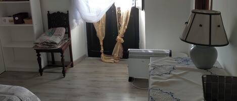 1 chambre, accĂšs Ă Internet, literie fournie