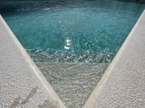 Outdoor pool, pool umbrellas, sun loungers - Luxury Villa Podversie with pool (Debeljak)