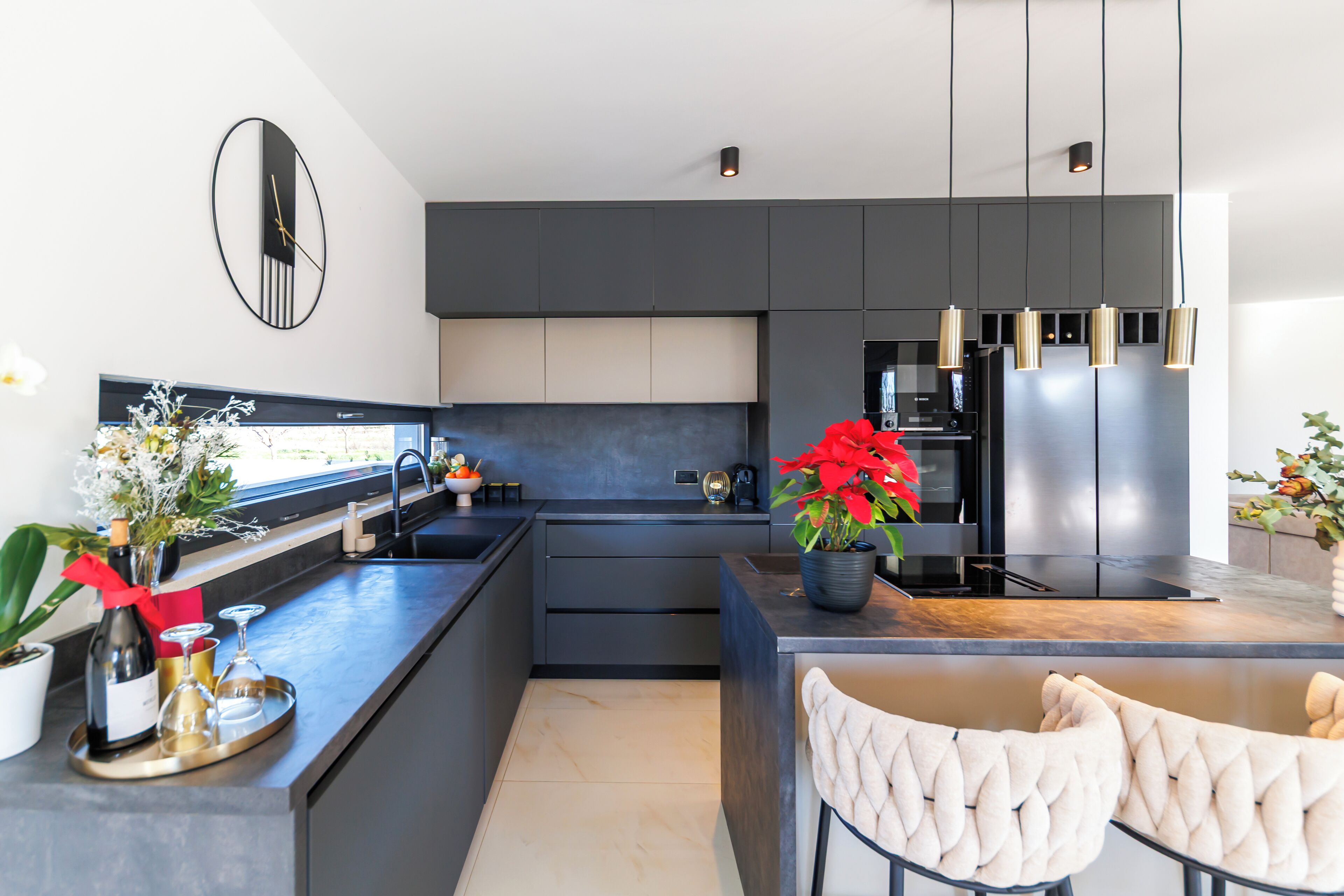 Deluxe Villa, Garden View | Dapur peribadi | Peti sejuk/penyejuk beku saiz penuh, ketuhar gelombang mikro, ketuhar 