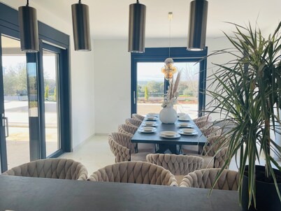 Luxury Villa Podversie with pool