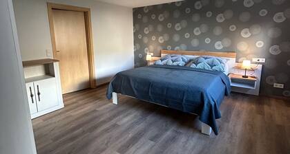 Cozy apartment with terrace and garden view