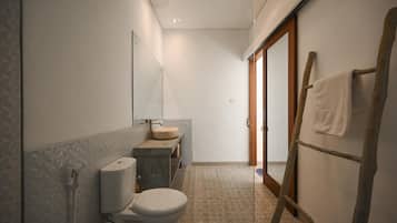 Towels, toilet paper