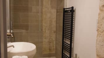 Superior Triple Room | Bathroom | Shower, hair dryer, towels, soap