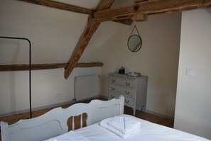 4 Schlafzimmer, Bügeleisen/Bügelbrett, Reisekinderbett, kostenloses WLAN