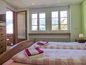 2 slaapkamers, reisbedje, gratis wifi