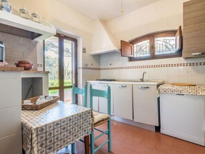 Microwave, oven, highchair