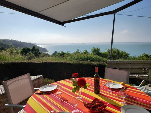 Maison bord de mer vue exceptionnelle baie de Paimpol