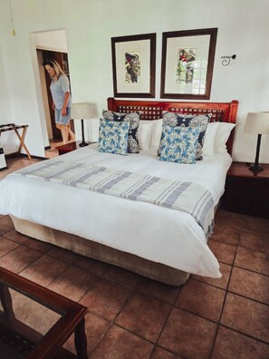 奢華客房, 湖景 | 書桌、手提電腦工作空間、熨斗/熨衫板、免費 Wi-Fi