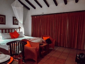 Family Suite, Lake View | Desk, laptop workspace, iron/ironing board, free WiFi - Kruger Island Resort (White River)
