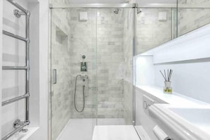 Apartment | Bathroom | Separate tub and shower, deep soaking tub, towels
