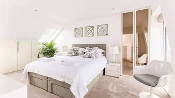 Apartment | 3 bedrooms, free WiFi, bed sheets