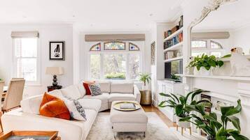 Apartment | Living area