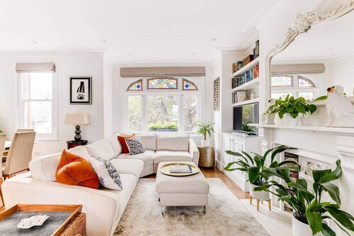 Luxury 3-bed Apartment in Central London