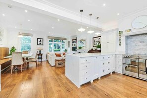 Apartment | Interior - Luxury 3-bed Apartment in Central London (London)