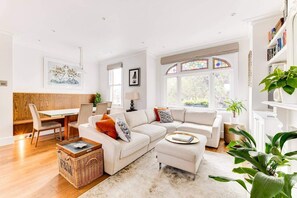 Apartment | Living area