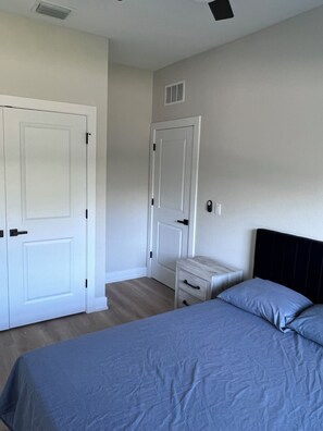 3 chambres, fer et planche à repasser, Wi-Fi