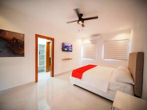 4 bedrooms, WiFi, bed sheets