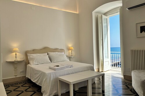 [Antica Dimora Sul Mare]Turchese - Luxury Apartment with Seaview - Molfetta