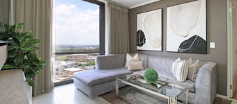 2-Bedroom Apartment in centre of Sandton with Gym, Restaurant