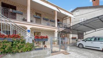 Majoituspaikan julkisivu