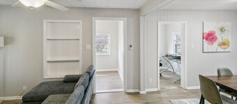 5 Bed Home w/ Big Yard & Front Porch by Navy Base