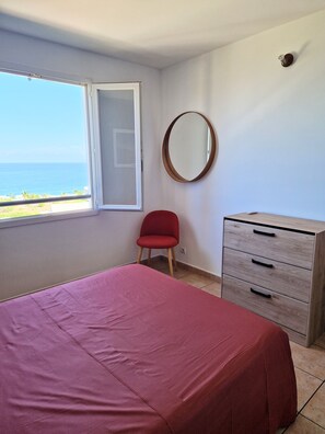 2 bedrooms, iron/ironing board, WiFi, bed sheets - Large T3 • Breathtaking ocean view - Saint-Gilles (Saint-Paul)