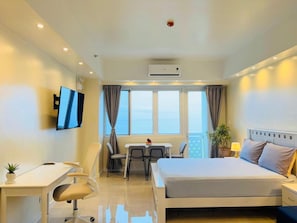 In-room safe, desk, laptop workspace, blackout drapes - La Mirada Deluxe Suites with Oceanview (Lapu-Lapu)