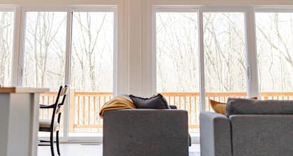 Hidden Arbor House - newly renovated retreat!