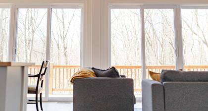 Hidden Arbor House - newly renovated retreat!