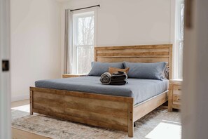 4 chambres, bureau, Wi-Fi, draps fournis