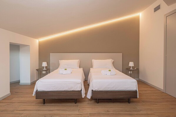 1 chambre, bureau, Wi-Fi, draps fournis