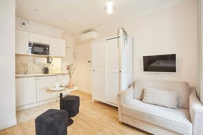 Televisie en een kantoor