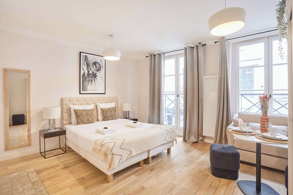 1 bedroom, iron/ironing board, travel crib, WiFi