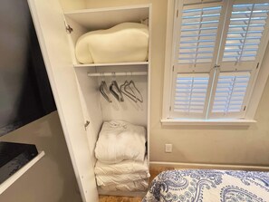 1 quarto, ferros/tábuas de passar roupa, berço de viagem, Wi-Fi
