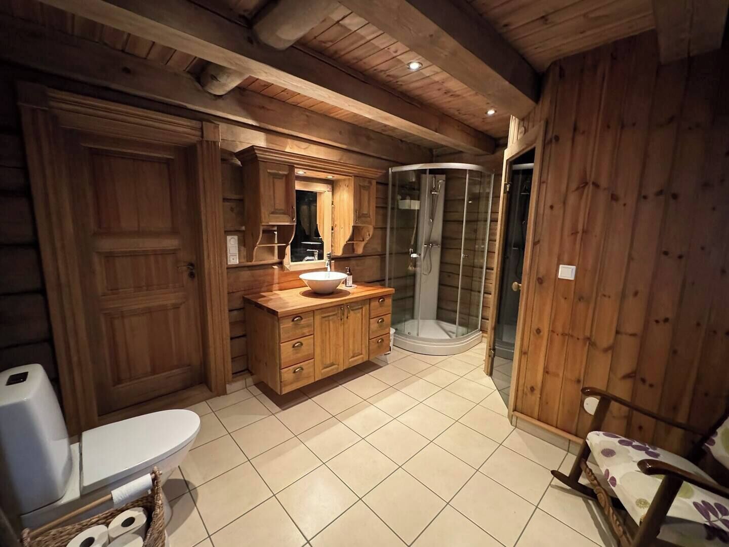 Shower, towels