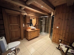 Shower, towels