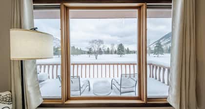 Glacier Vista Golf Getaway